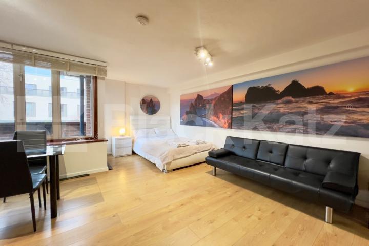 Spacious, bright & airy double studio in the heart of Westminster  Rowan Court. Greycoat Street, Westminister 